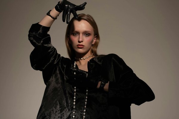 What initiatives are in place to reduce obesity rates in the UK?