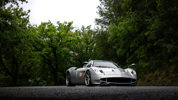 What measures are in place to promote youth participation in UK sports?