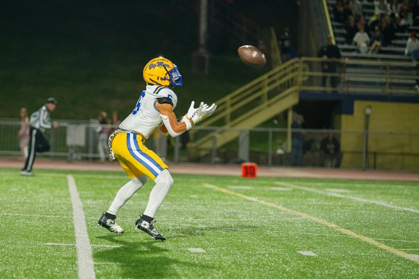 Experience Decadence: Sensational Dark Chocolate Soufflé with a Spicy Twist!